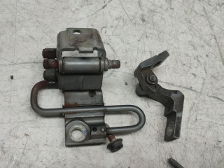 петля двери Volkswagen Passat B5 [рестайлинг] (2000 - 2005), 4B0831412B, 6X0831402F