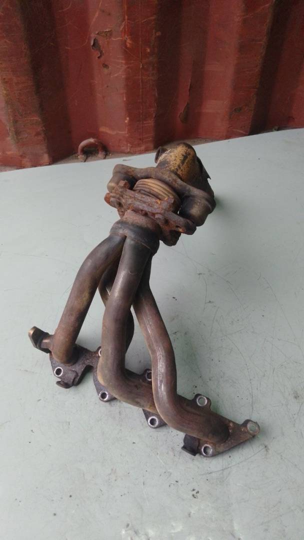 коллектор выпускной Skoda Fabia 1 поколение (6Y) (1999 - 2004), 1.4 л., бензин - фото №1