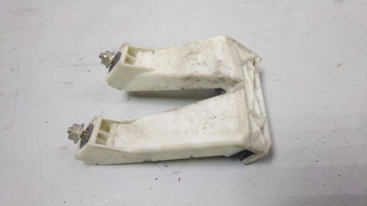 направляющая стекла задней правой Peugeot 307 1 поколение (2001 - 2005), хетчбэк 5 дв., 9634458280 - фото №1