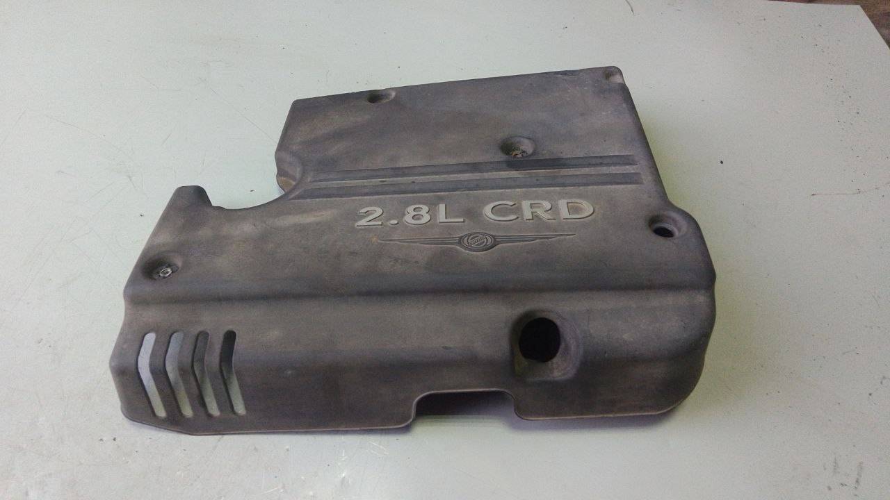 декоративная крышка двигателя Dodge Caravan 4 поколение (2000 - 2007), 2.8 л., дизель - фото №1