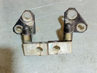 петля двери Volkswagen Passat B6 2006