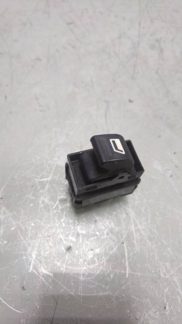 кнопка стеклоподъемника двери Peugeot 307 1 поколение 2003 - фото №1