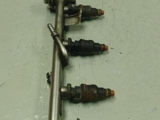 топливная рампа Audi A4 B5 (1994 - 1999), 1.8 л., бензин, 058133681, 601520106, 0280150444, 058133551A