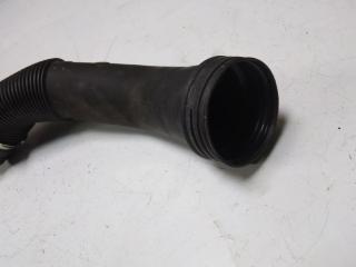 патрубок воздушного фильтра Volkswagen Passat B5 (1996 - 2001), 1.6 л., бензин, 06B129627