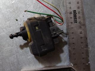 корректор фар Toyota Yaris XP9 (2005 - 2009), 89036766