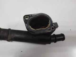 фланец (тройник) системы охлаждения Volkswagen Passat B6 (2005 - 2010), 2.0 л., дизель, 038121133G