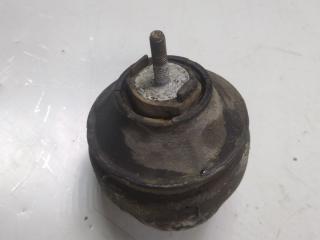 подушка крепления двигателя Volkswagen Passat B5 (1996 - 2001), 1.8 л., бензин, 8D0199379J