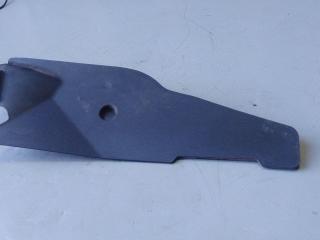 пластик Chrysler Pacifica 1 поколение (2003 - 2008), OIF87TRMAA, 39831A