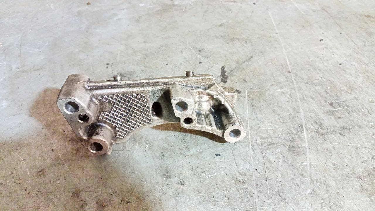 кронштейн двигателя Peugeot 207 1 поколение (2006 - 2009), 1.6 л., дизель, 9683165580 - фото №1