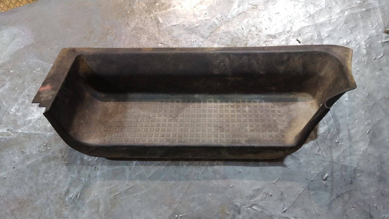 пластик Volkswagen Transporter T4 (1990 - 2003), 705863736B - фото №1