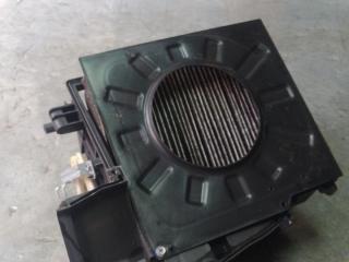 корпус салонного фильтра Nissan Almera N16 2000, 1.8 л., бензин