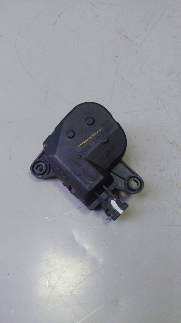 моторчик заслонки печки Dodge Caravan 4 поколение (2000 - 2007), 04885465AA, 58024E - фото №1
