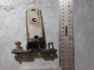 петля двери Mitsubishi Lancer 9 поколение (2003 - 2010), MR302270