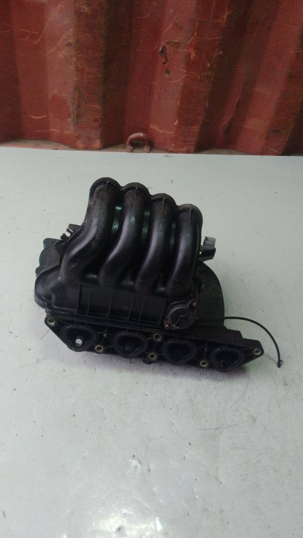 коллектор впускной Volkswagen Golf 4 поколение 2000, 1.4 л., бензин, 2900302879 - фото №1