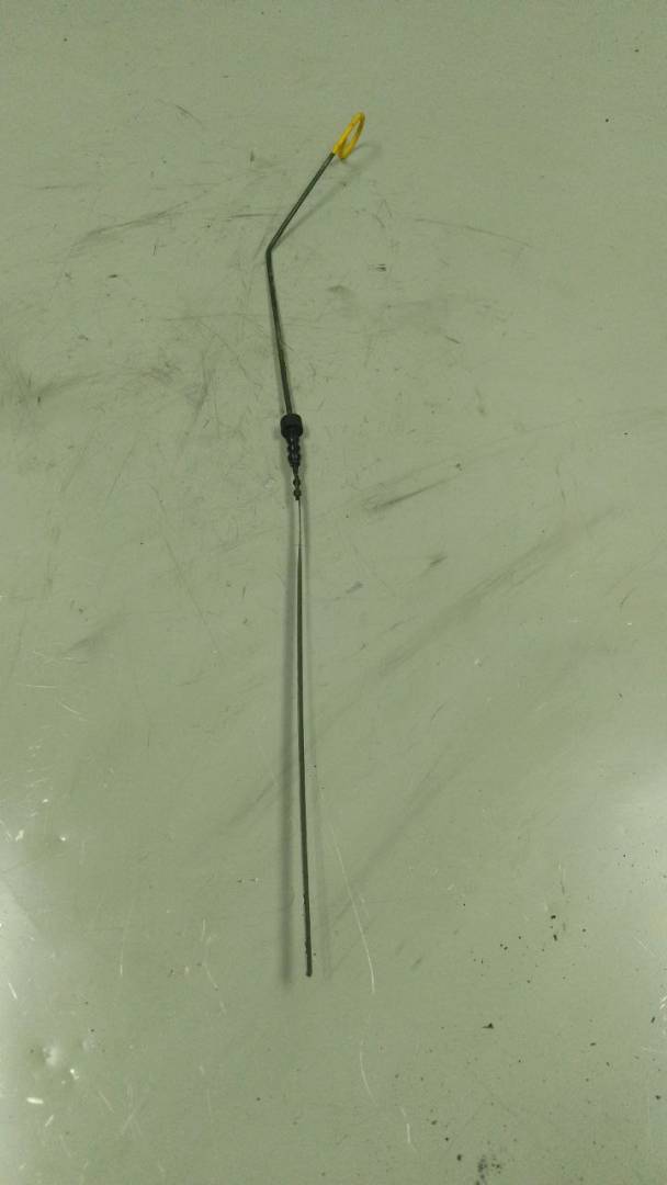 щуп двигателя Mazda Premacy 2 поколение (2005 - 2007), 2.0 л., дизель - фото №1