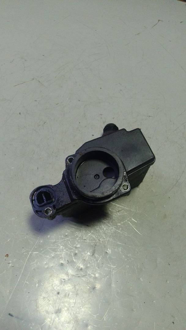 маслоотделитель (сапун) Volkswagen Golf 4 поколение (1997 - 2006), 1.4 л., бензин - фото №1