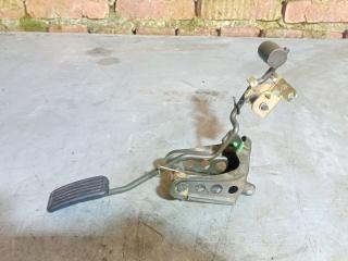 педаль Toyota Yaris P1 (1999 - 2003)