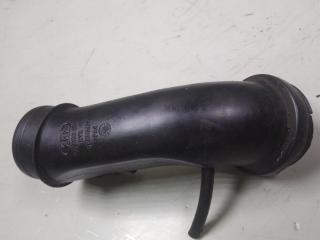 патрубок воздушного фильтра Volkswagen Passat B5 1999, 1.6 л., бензин, 06B133354