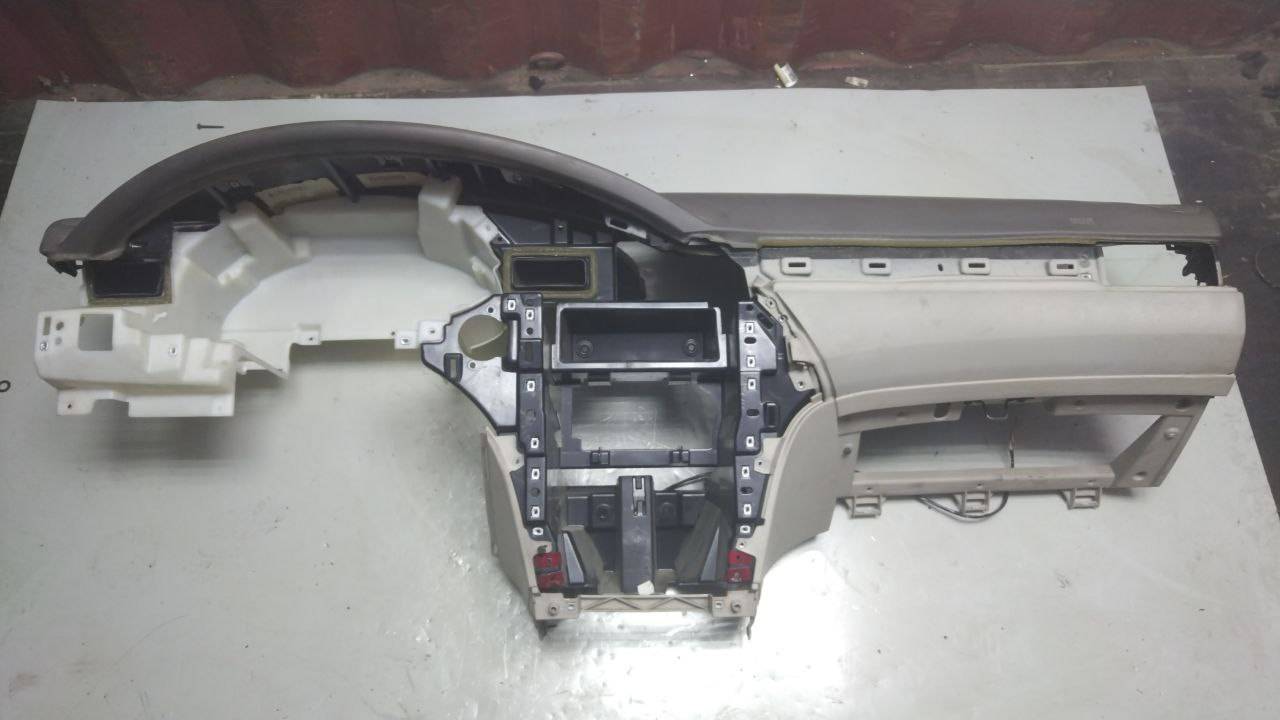 панель передняя салона (торпедо) Chrysler Pacifica 1 поколение (2003 - 2008) - фото №1