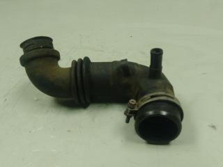 патрубок воздушного фильтра Mazda Premacy 2 поколение (2005 - 2007), 2.0 л., дизель, МКПП, RF2A13221