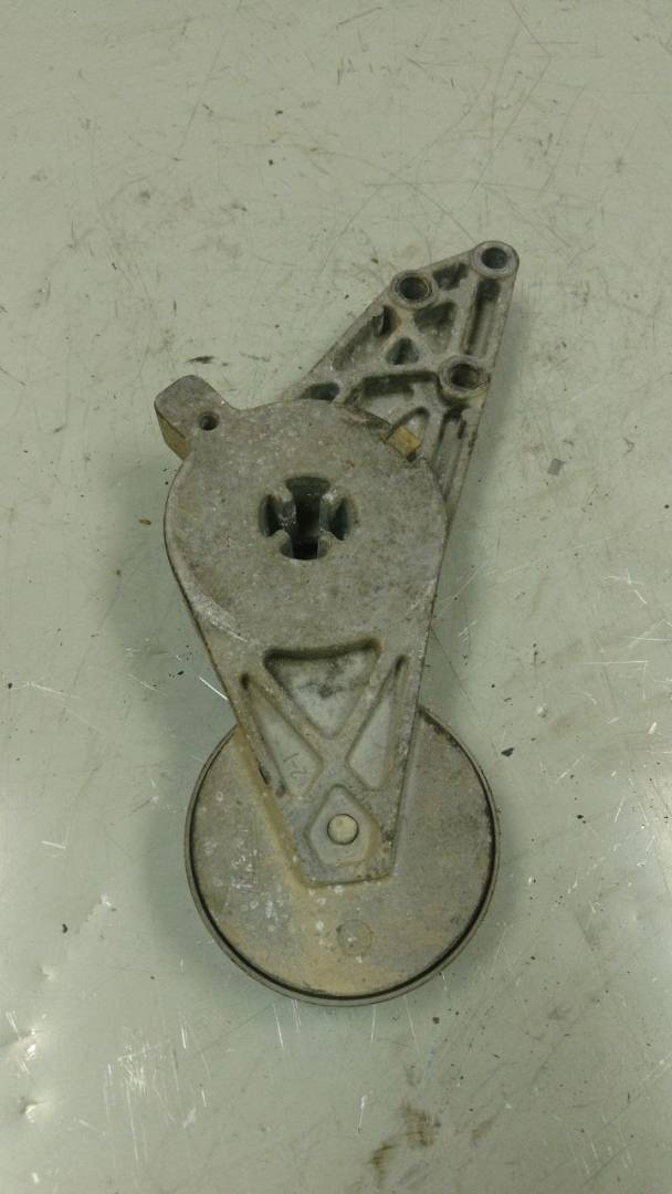 ролик натяжителя Volkswagen Passat B5 1997, 1.8 л., бензин, 04423010002 - фото №1