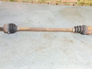 полуось передняя правая (приводной вал, ШРУС) Toyota Aygo 1 поколение (2005 - 2008), 1.0 л., бензин, МКПП