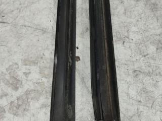 Уплотнитель стекла Peugeot 406 1 поколение [рестайлинг] (1999 - 2004)