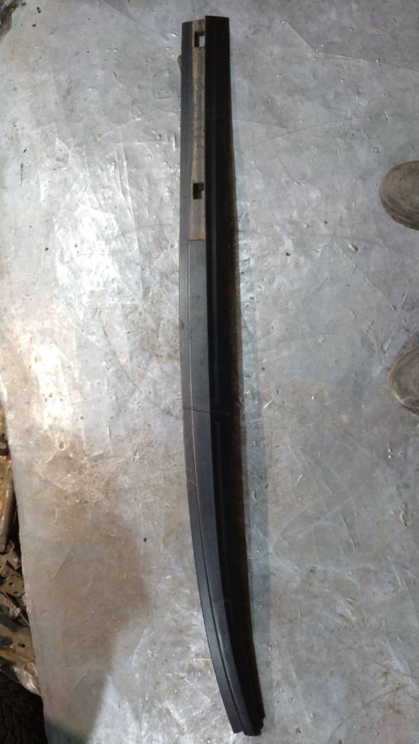 молдинг крыши Chrysler Pacifica 1 поколение (2003 - 2008), OUD17TRM - фото №1