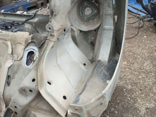 четверть передняя левая Ford Focus 2 поколение [рестайлинг] 2009, 1.8 л., бензин, МКПП