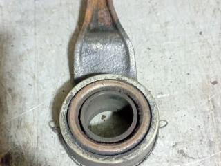 вилка сцепления Mitsubishi Carisma 1 поколение (1995 - 1999), 1.8 л., бензин, МКПП