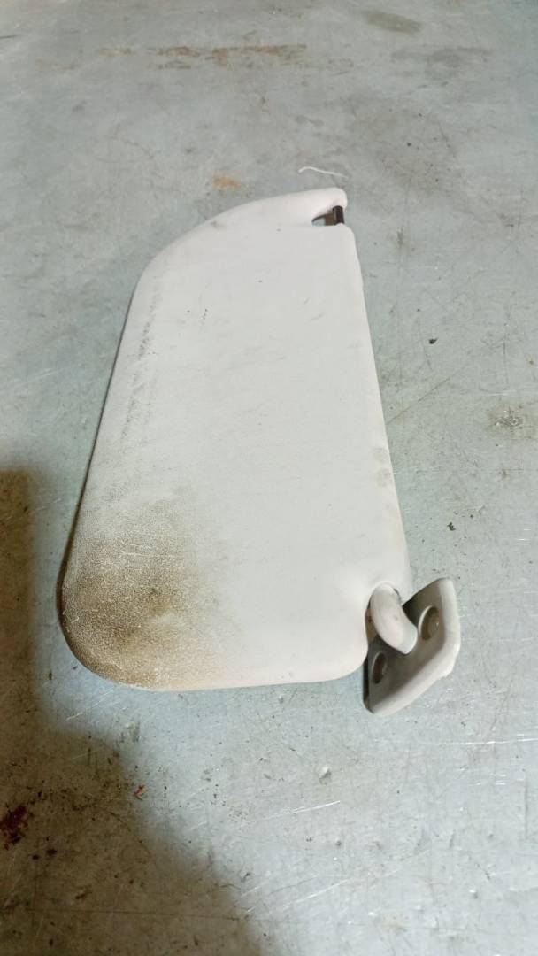 козырек солнцезащитный Toyota Aygo 1 поколение (2005 - 2008) - фото №1