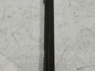 Уплотнитель стекла Toyota Yaris P1 (1999 - 2003), хетчбэк 5 дв.