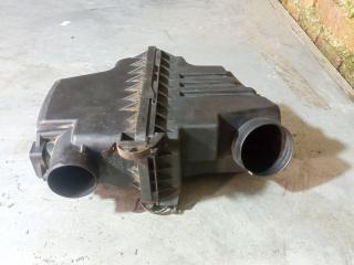 корпус воздушного фильтра Toyota Yaris P1 (1999 - 2003), 1.3 л., бензин, 1770021050