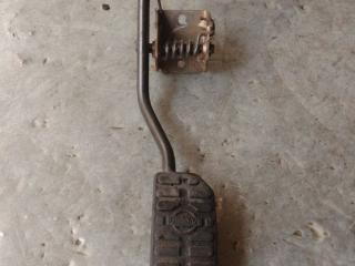 педаль Nissan Almera N16 2000