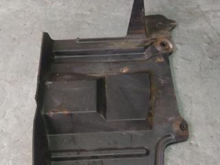 пыльник двигателя Nissan Almera N16 2000, 1.8 л., бензин, 75894WD000