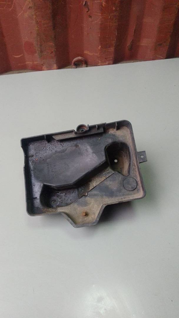 полка аккумулятора Chrysler Pacifica 1 поколение (2003 - 2008), 3.5 л., бензин, 04719682AA - фото №1