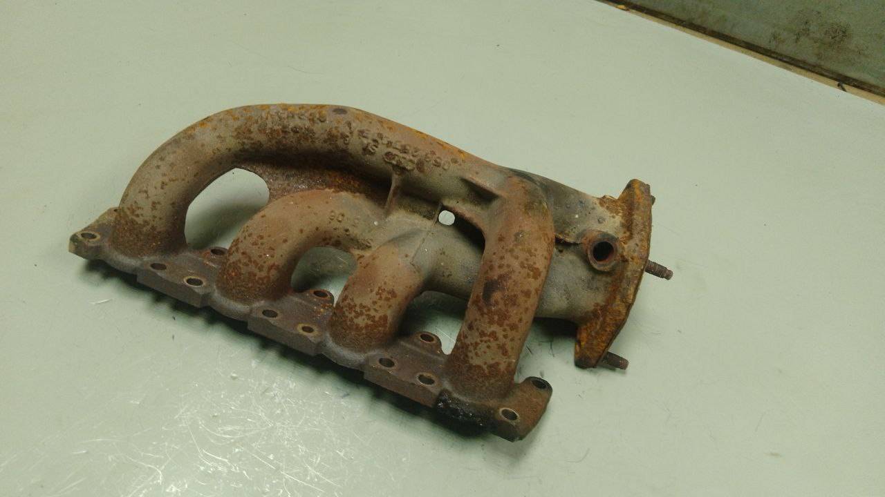 коллектор выпускной Volkswagen Passat B5 1999, 1.8 л., бензин, 058253033A - фото №1