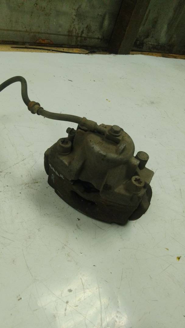 суппорт передний правый Saab 9-3 2 поколение 2005 - фото №1