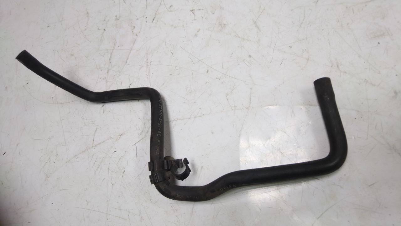 патрубок радиатора Ford Focus 1 поколение (1998 - 2001), 1.6 л., бензин, 98MM6853AC - фото №1