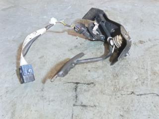 педаль Toyota Corolla Verso 1 поколение [рестайлинг] (2004 - 2007), МКПП, 822230F040