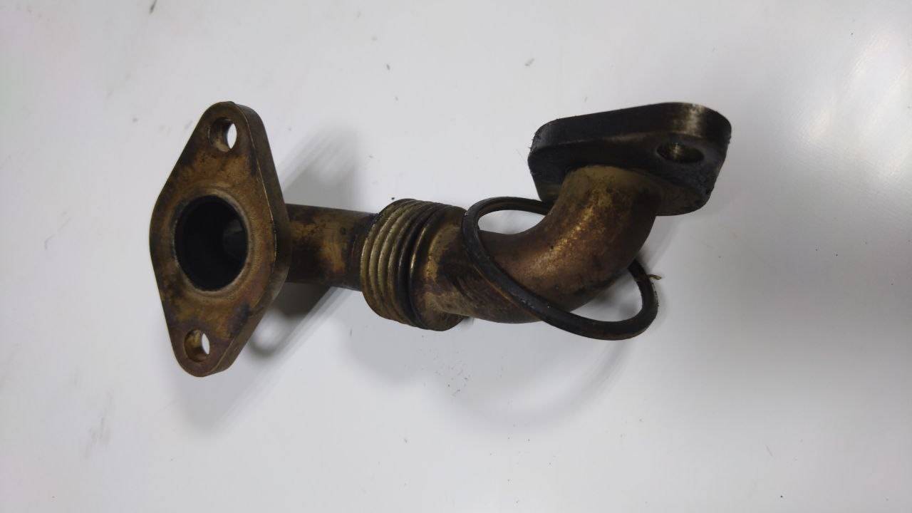 трубка системы рециркуляции EGR Volkswagen Passat B6 (2005 - 2010), 2.0 л., дизель, 03G131521T - фото №1