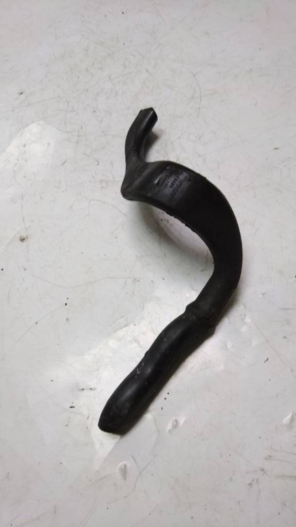 воздуховод (дефлектор) радиатора Volvo S80 1 поколение (1998 - 2003), 2.4 л., бензин, 9469466, 8623778 - фото №1