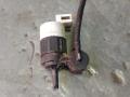 насос (моторчик) омывателя стекла Nissan Almera N16 2000 - фото №2