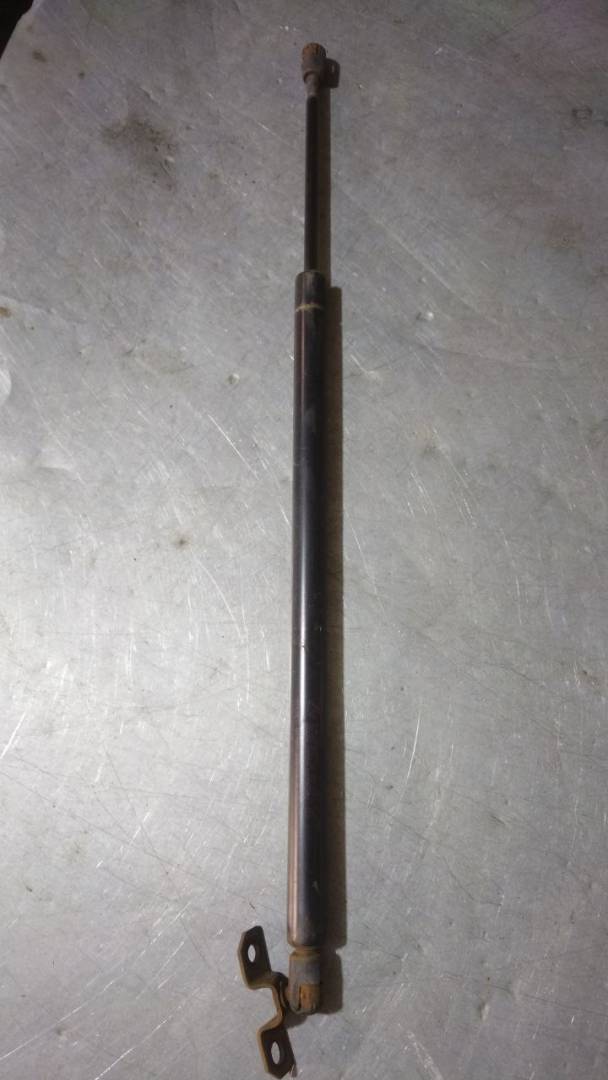 амортизатор крышки багажника (3-5 двери) Chrysler Pacifica 1 поколение (2003 - 2008), 05054247AB - фото №1