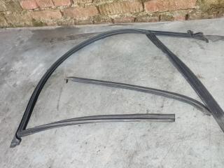 уплотнитель двери Saab 9-3 2 поколение (2002 - 2007)