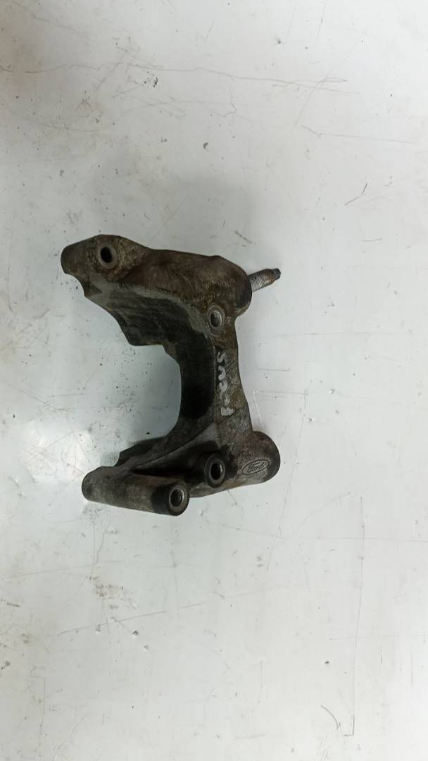 кронштейн двигателя Ford Focus 2 поколение (2004 - 2008), 1.8 л., дизель - фото №1