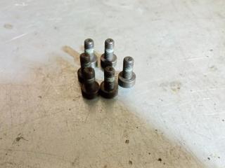 болт Peugeot 207 1 поколение (2006 - 2009), 1.6 л., дизель