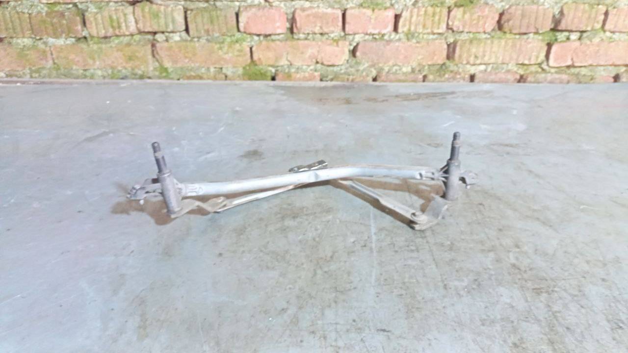 механизм стеклоочистителя (трапеция дворников) Peugeot 207 1 поколение (2006 - 2009), 3397020769, 9650380780, 94338R01 - фото №1