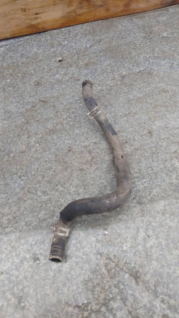 трубка охлаждающей жидкости Mitsubishi Lancer 9 поколение (2003 - 2010), 1.6 л., бензин - фото №1