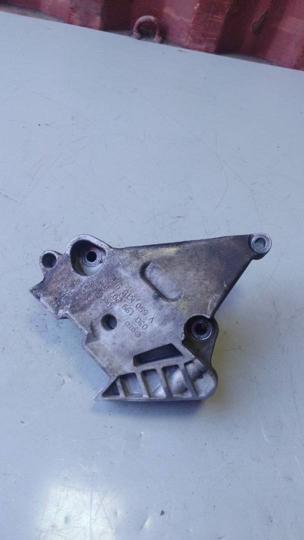 кронштейн двигателя Volkswagen Passat B6 (2005 - 2010), 03G199207G - фото №1